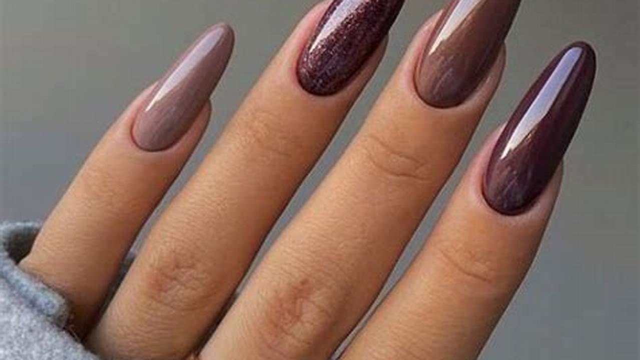 Dark Brown Nails and November Nails Ideas for Autumn Vibes